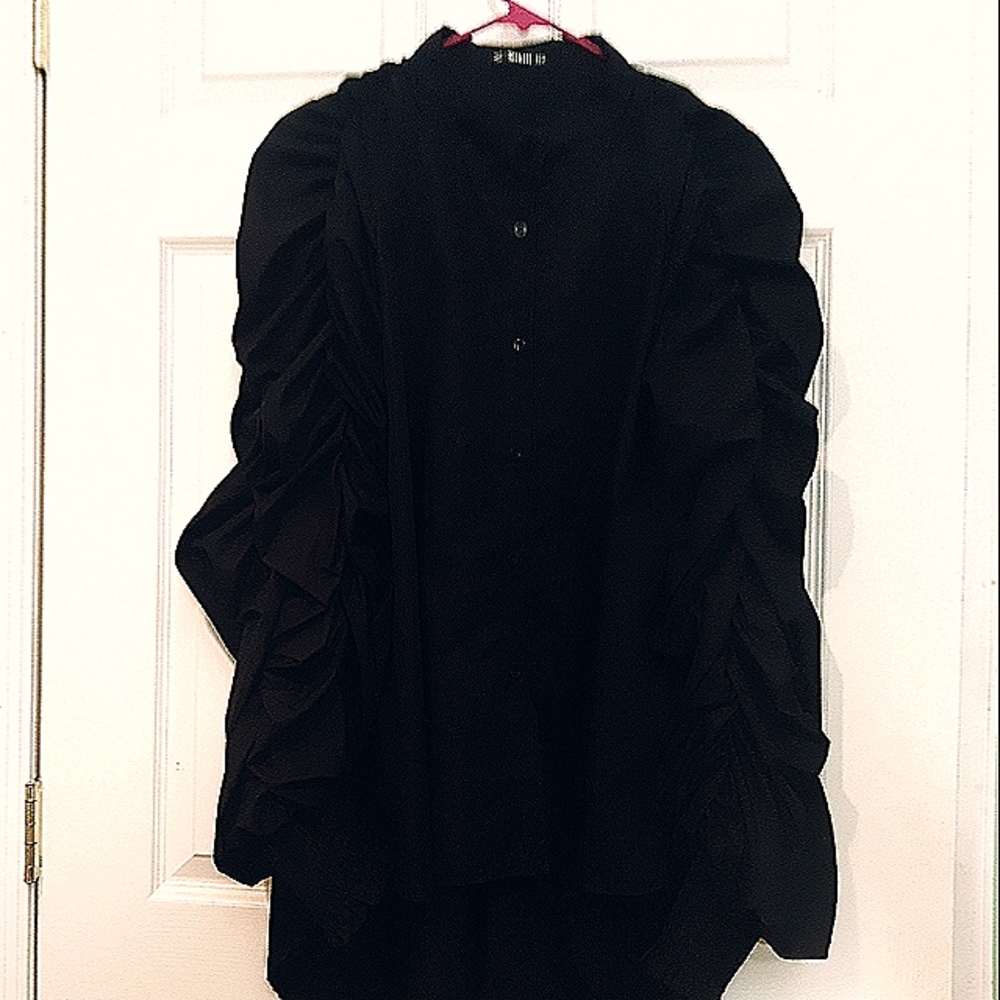 high low dress/ shirt  ruffle  sleeves